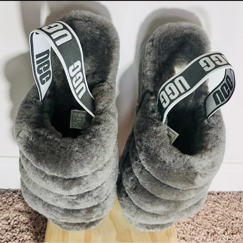 UGG